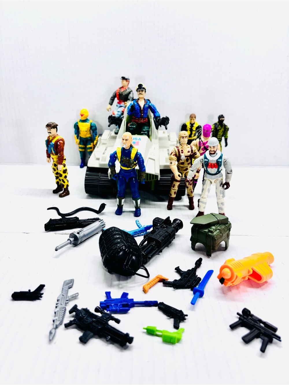 Hasbro 1980's & 90's G.I. Joe ARAH Lot of 10 Action Figures & Accessories